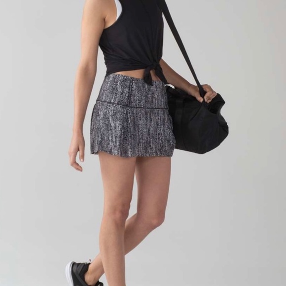 Lululemon Lost in Pace Skirt *Reg length 6 - Picture 2 of 3